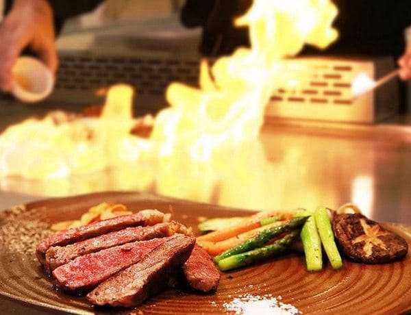 Вечеря Теппан'які з мармуровою яловичиною